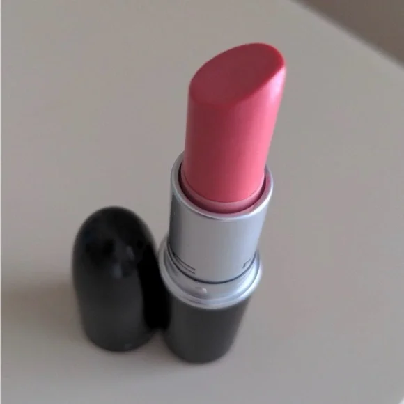 MAC Pink Pearl Pop cremesheen Lipstick - Picture 1 of 3